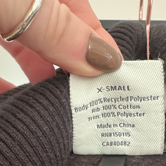 Varley Black Zip Up Jacket - Picture 4 of 4